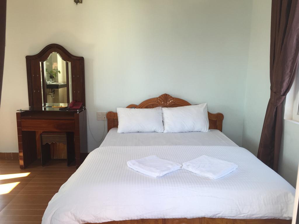 Star Binh Duong Hotel Hue Exterior photo