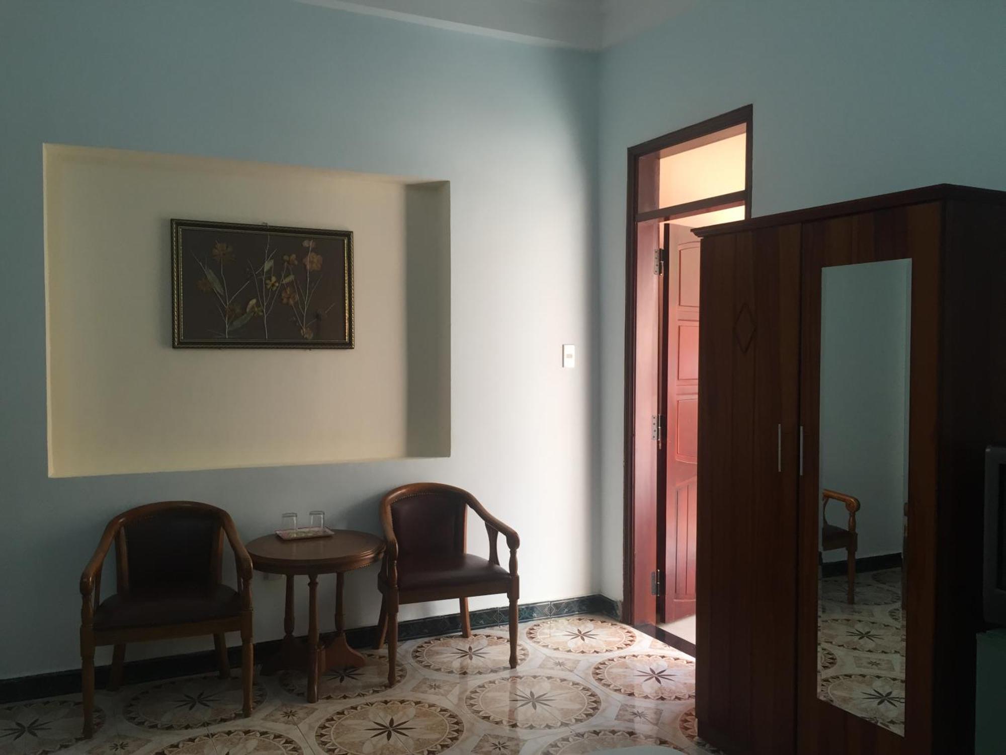 Star Binh Duong Hotel Hue Room photo